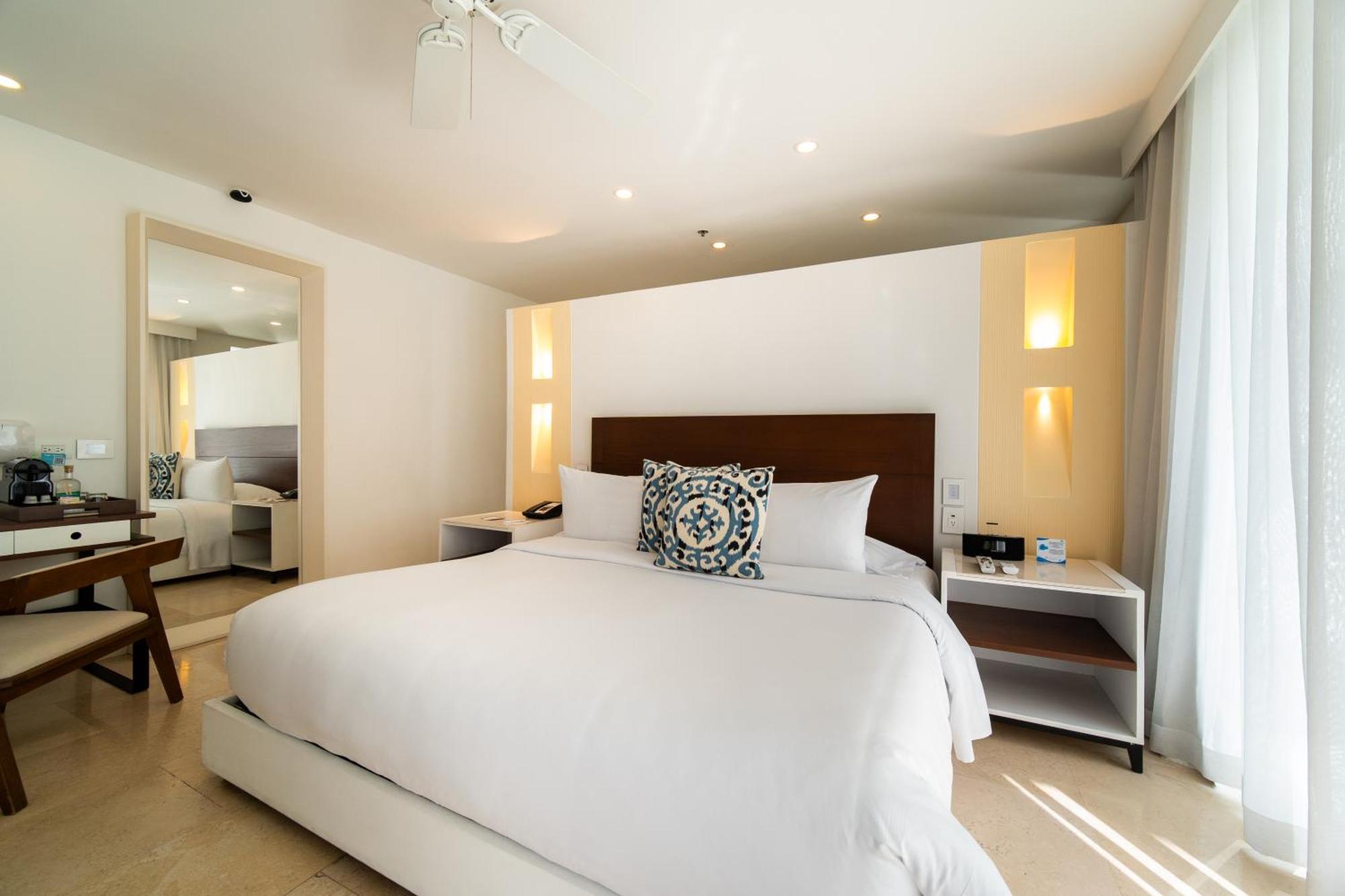 Nacar Hotel Cartagena, Curio Collection By Hilton Esterno foto